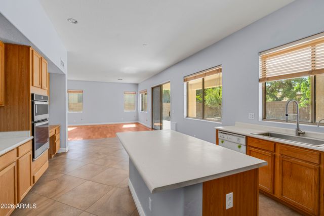 1211 E KENWOOD Street, Mesa, AZ 85203
