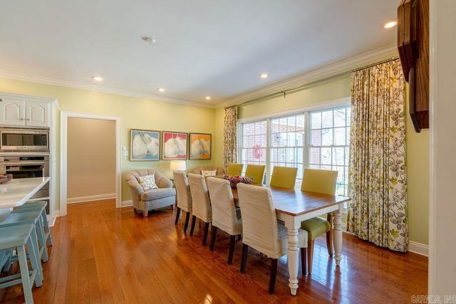 102 Deerwood Drive, Searcy, AR 72143