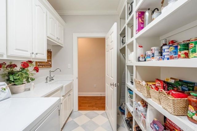 102 Deerwood Drive, Searcy, AR 72143