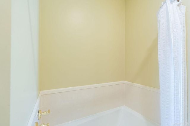 102 Deerwood Drive, Searcy, AR 72143