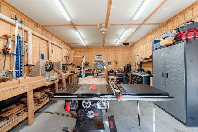 102 Deerwood Drive, Searcy, AR 72143