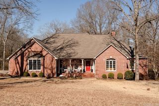 102 Deerwood Drive, Searcy, AR 72143
