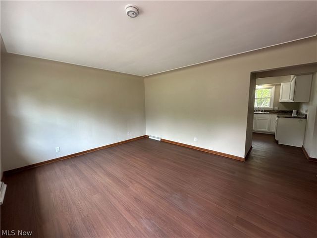 2502 Stocker Avenue, Youngstown, OH 44505