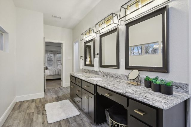 223 Oklahoma Avenue, Pottsboro, TX 75076