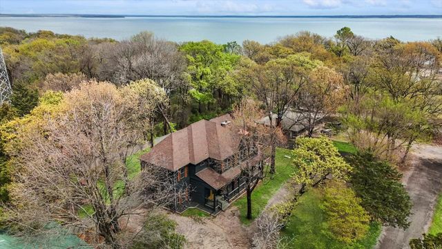 223 Oklahoma Avenue, Pottsboro, TX 75076