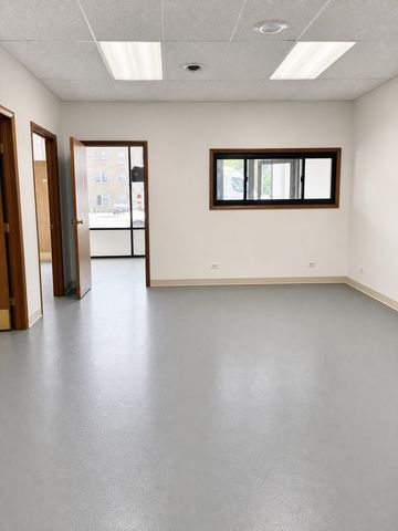 6602 N Clark Street, Chicago, IL 60626