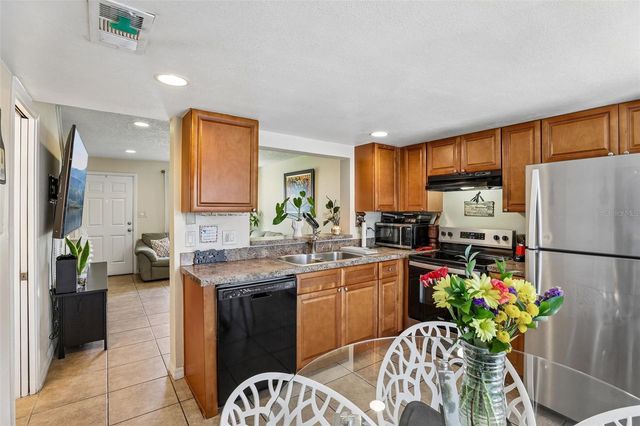 12063 TIFT CIRCLE, Orlando, FL 32826