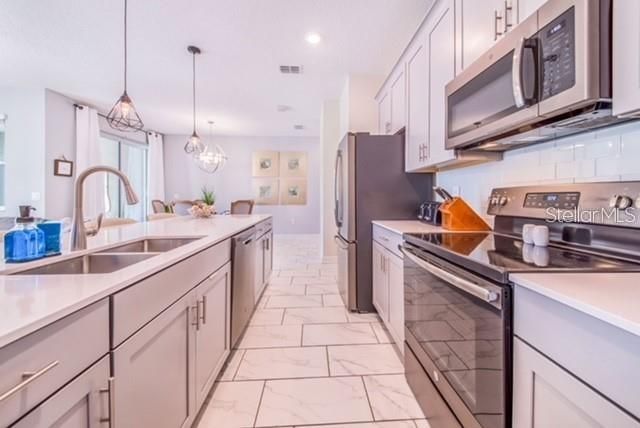 8977 CABOT CLIFFS DRIVE, Davenport, FL 33896