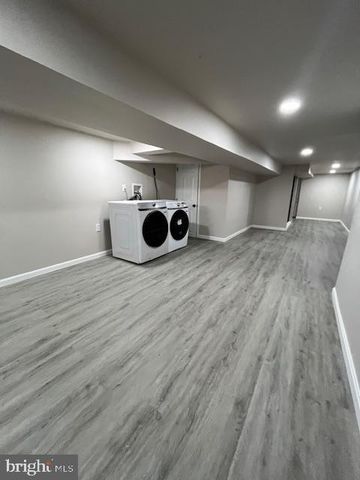 2823 LAKE AVE., Baltimore, MD 21213