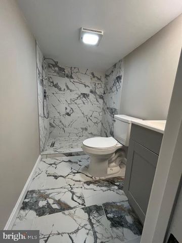 2823 LAKE AVE., Baltimore, MD 21213