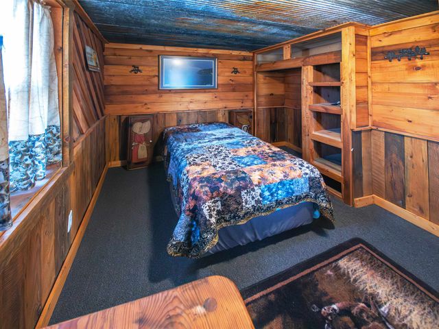 538 E Elk, Howard, KS 67349