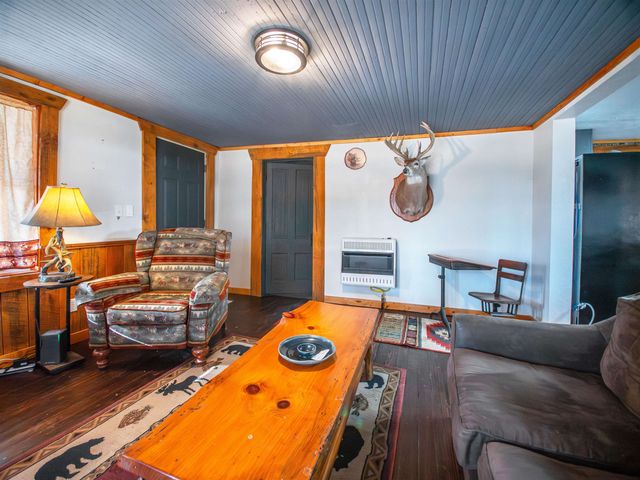 538 E Elk, Howard, KS 67349