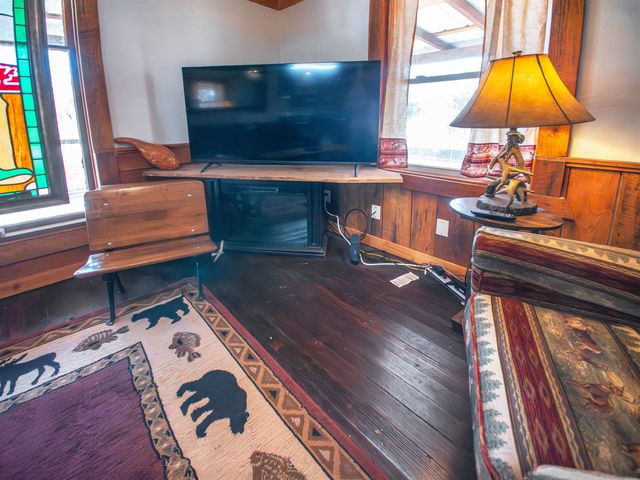 538 E Elk, Howard, KS 67349