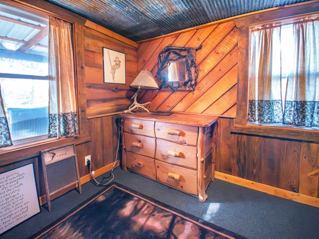 538 E Elk, Howard, KS 67349