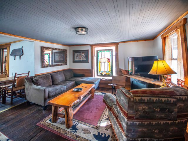 538 E Elk, Howard, KS 67349