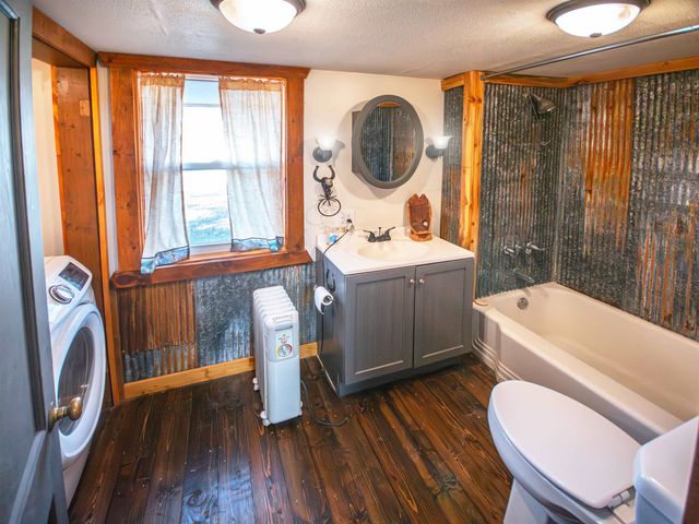 538 E Elk, Howard, KS 67349