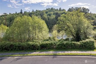 151 Shoreview Drive, Kelso, WA 98625