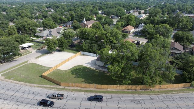 1264 E Maddox Avenue, Fort Worth, TX 76104