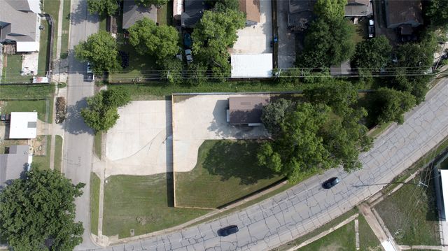 1264 E Maddox Avenue, Fort Worth, TX 76104