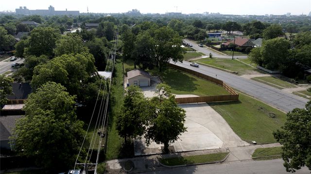 1264 E Maddox Avenue, Fort Worth, TX 76104