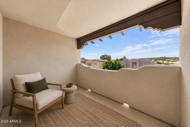 1732 E GELDING Drive, Phoenix, AZ 85022