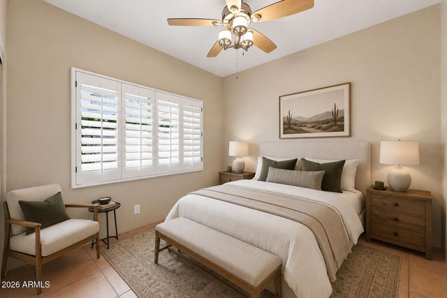 1732 E GELDING Drive, Phoenix, AZ 85022