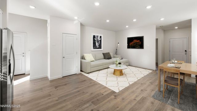 8411 Redwood Dawn Drive, Reno, NV 89506