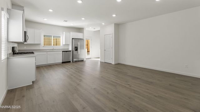 8411 Redwood Dawn Drive, Reno, NV 89506