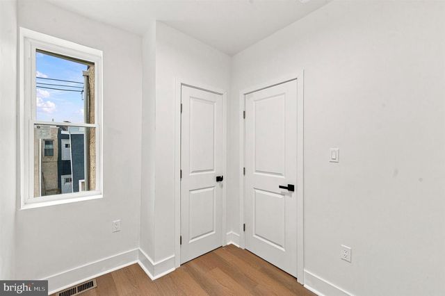 1545 S TAYLOR ST, Philadelphia, PA 19146