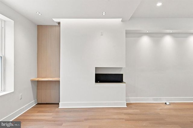 1545 S TAYLOR ST, Philadelphia, PA 19146