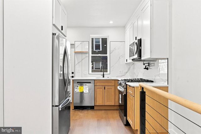 1545 S TAYLOR ST, Philadelphia, PA 19146