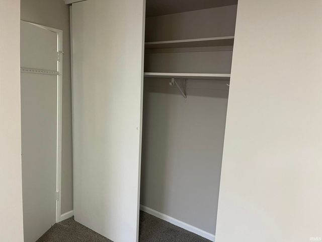 2603 Farnsworth Drive, Fort Wayne, IN 46805