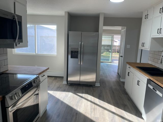 2603 Farnsworth Drive, Fort Wayne, IN 46805