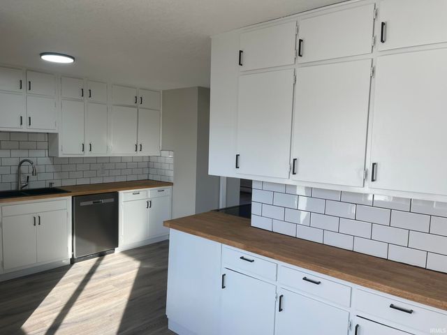 2603 Farnsworth Drive, Fort Wayne, IN 46805