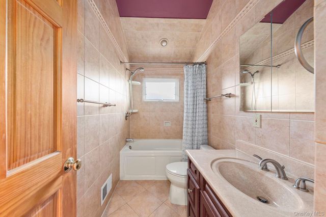 2770 Mandalay Beach Road, Wantagh, NY 11793