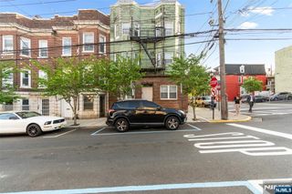 123 47th Street, Union City, NJ 07087