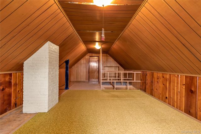 215 Sheridan Boulevard, Mineola, NY 11501