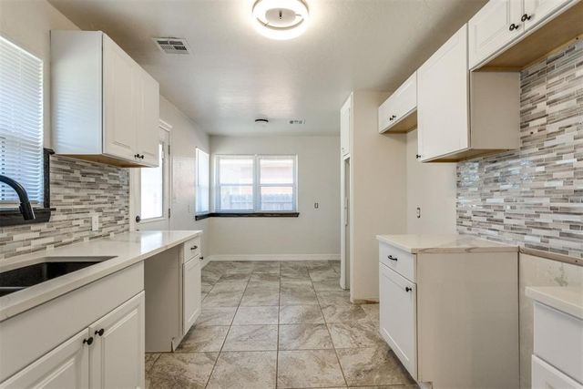 10817 N Utica Drive, The Village, OK 73120