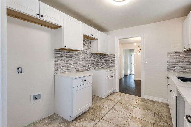 10817 N Utica Drive, The Village, OK 73120