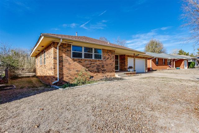 10817 N Utica Drive, The Village, OK 73120