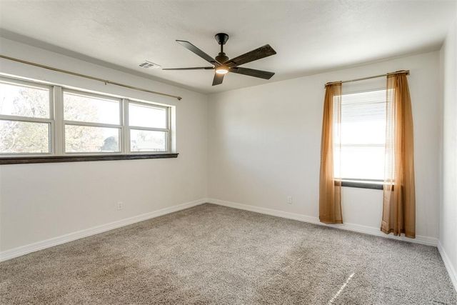 10817 N Utica Drive, The Village, OK 73120