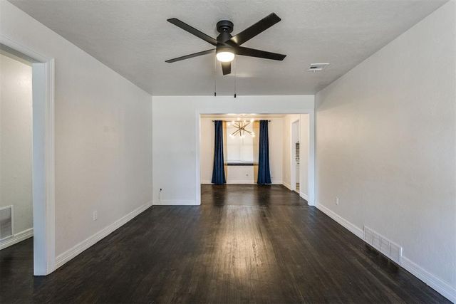 10817 N Utica Drive, The Village, OK 73120