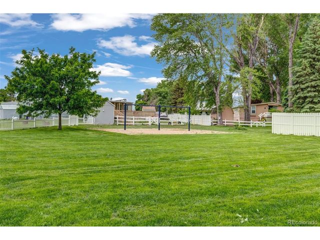 188 Kiowa Rd, Weldona, CO 80653
