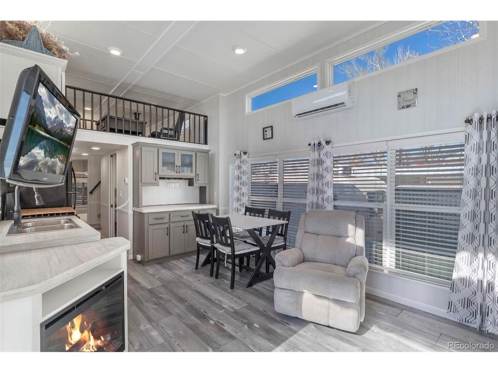 188 Kiowa Rd, Weldona, CO 80653