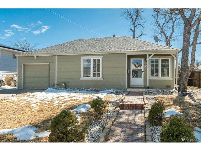 820 Newark St, Aurora, CO 80010