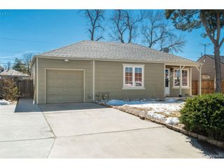 820 Newark St, Aurora, CO 80010