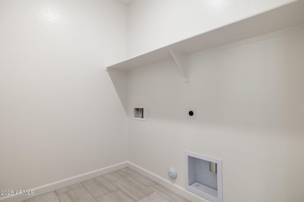 Image 46 of property listing at 17671 W ONYX Avenue, Waddell, AZ 85355
