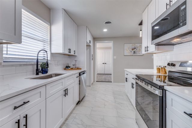 8908 Sorrento Street, Dallas, TX 75228