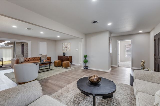 8908 Sorrento Street, Dallas, TX 75228