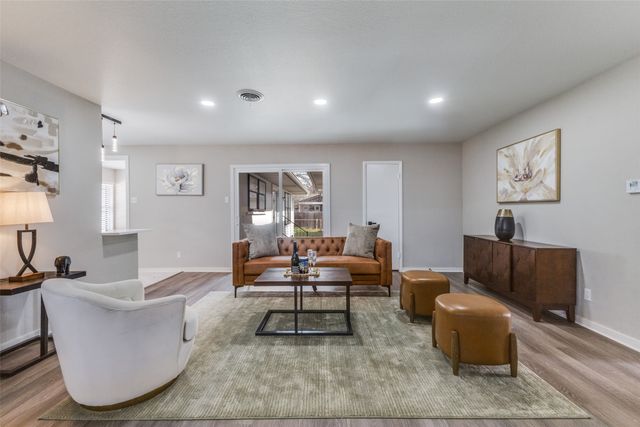 8908 Sorrento Street, Dallas, TX 75228